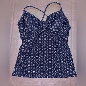 Athleta Navy and White Patterned Top taza kaimana tankini top